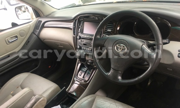Buy Used Toyota Kluger Silver Car in Lusaka in Zambia Buy Used Toyota Kluger Silver Car in Lusaka in Zambia
