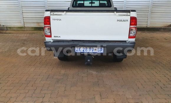 Buy Used Toyota Hilux White Car in Chingola in Zambia Buy Used Toyota Hilux White Car in Chingola in Zambia