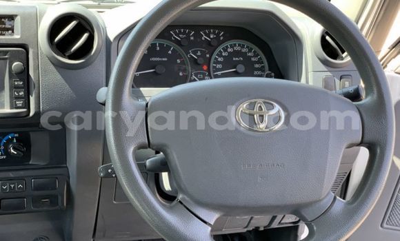 Buy Used Toyota Land Cruiser White Car in Chingola in Zambia Buy Used Toyota Land Cruiser White Car in Chingola in Zambia