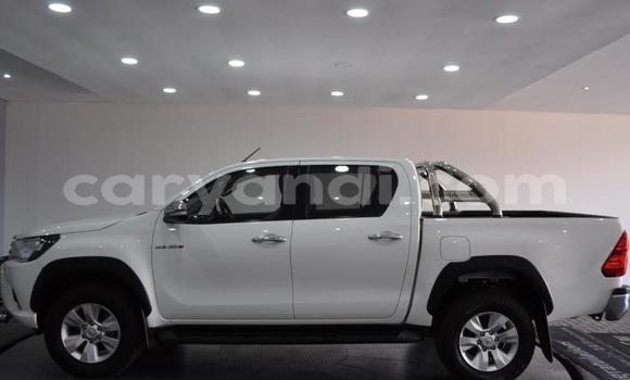 Acheter Occasion Voiture Toyota Hilux Blanc à Kitwe, Zambie