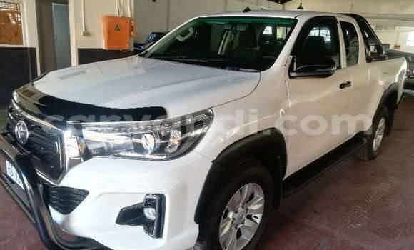 Acheter Occasion Voiture Toyota Hilux Blanc à Kansanshi, Nord-Ouest