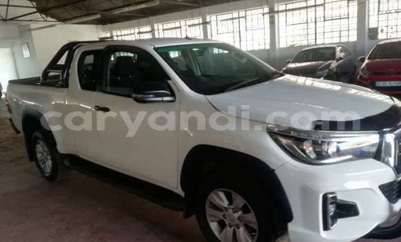 Acheter Occasion Voiture Toyota Hilux Blanc à Kansanshi, Nord-Ouest Acheter Occasion Voiture Toyota Hilux Blanc à Kansanshi, Nord-Ouest