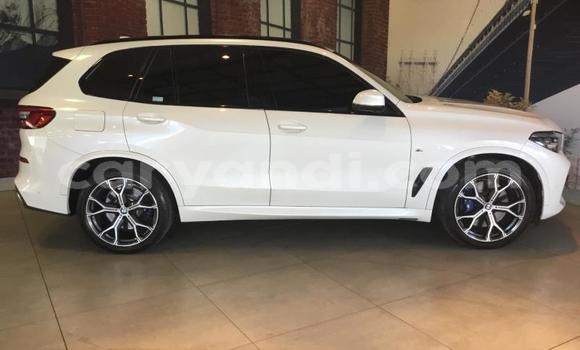 Acheter Occasion Voiture BMW X5 Blanc à Lusaka, Zambie Acheter Occasion Voiture BMW X5 Blanc à Lusaka, Zambie