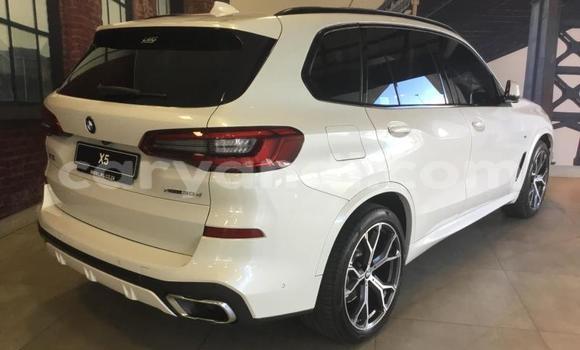 Acheter Occasion Voiture BMW X5 Blanc à Lusaka, Zambie Acheter Occasion Voiture BMW X5 Blanc à Lusaka, Zambie