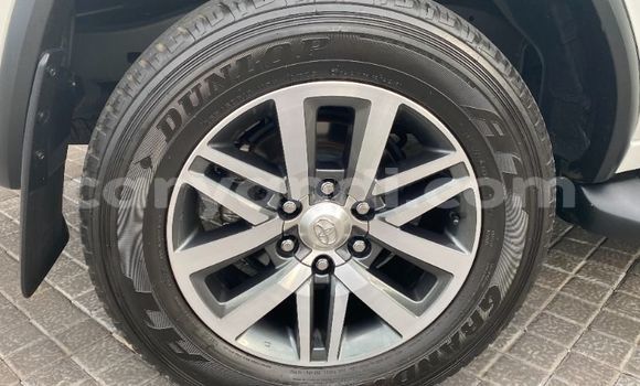 Nunua Ilio tumika Toyota Fortuner Nyeupe Gari ndani ya Lusaka nchini Zambia Nunua Ilio tumika Toyota Fortuner Nyeupe Gari ndani ya Lusaka nchini Zambia