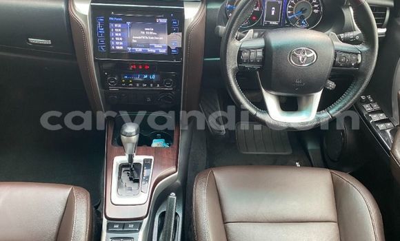 Nunua Ilio tumika Toyota Fortuner Nyeupe Gari ndani ya Lusaka nchini Zambia Nunua Ilio tumika Toyota Fortuner Nyeupe Gari ndani ya Lusaka nchini Zambia