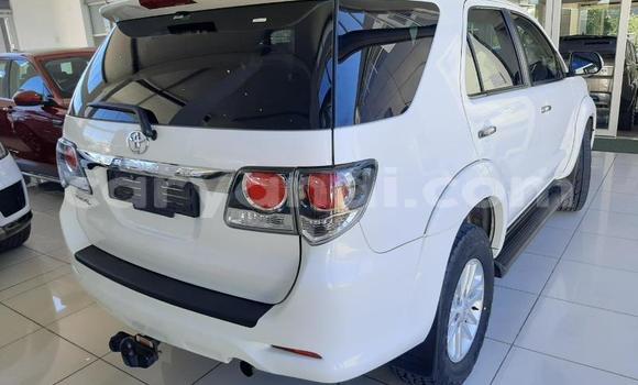 Buy Used Toyota Fortuner White Car in Kafue in Lusaka Buy Used Toyota Fortuner White Car in Kafue in Lusaka