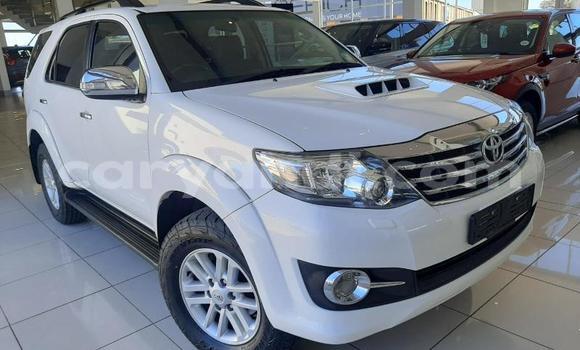 Buy Used Toyota Fortuner White Car in Kafue in Lusaka Buy Used Toyota Fortuner White Car in Kafue in Lusaka