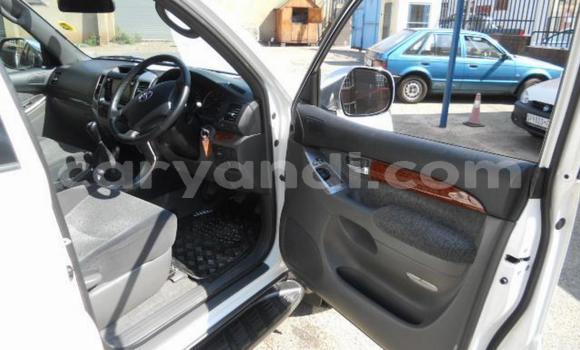 Buy Used Toyota Prado White Car in Livingstone in Zambia Buy Used Toyota Prado White Car in Livingstone in Zambia