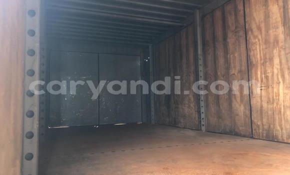 Nunua Ilio tumika Toyota LITEACE Nyeusi Lori ndani ya Lusaka nchini Zambia Nunua Ilio tumika Toyota LITEACE Nyeusi Lori ndani ya Lusaka nchini Zambia