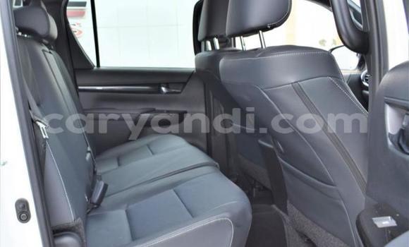 Nunua Ilio tumika Toyota Hilux Nyeupe Gari ndani ya Lusaka nchini Zambia Nunua Ilio tumika Toyota Hilux Nyeupe Gari ndani ya Lusaka nchini Zambia