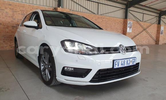 Acheter Occasion Voiture Volkswagen Golf Blanc à Lusaka, Zambie Acheter Occasion Voiture Volkswagen Golf Blanc à Lusaka, Zambie