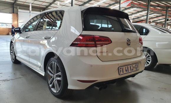 Acheter Occasion Voiture Volkswagen Golf Blanc à Lusaka, Zambie Acheter Occasion Voiture Volkswagen Golf Blanc à Lusaka, Zambie
