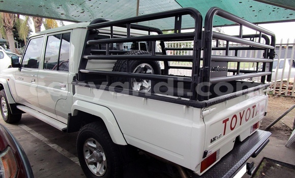 Buy Used Toyota Land Cruiser White Car in Zambezi in North-Western Buy Used Toyota Land Cruiser White Car in Zambezi in North-Western
