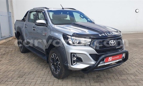 Tenga Tsaru Toyota Hilux Sirivha Mota in Lusaka in Zambia