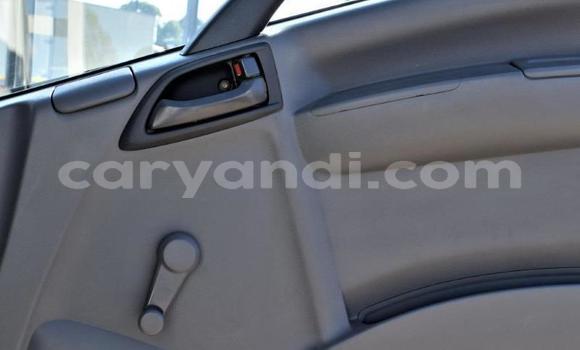 Nunua Ilio tumika Isuzu FTR 850 Nyeupe Lori ndani ya Chama nchini Kusini Nunua Ilio tumika Isuzu FTR 850 Nyeupe Lori ndani ya Chama nchini Kusini