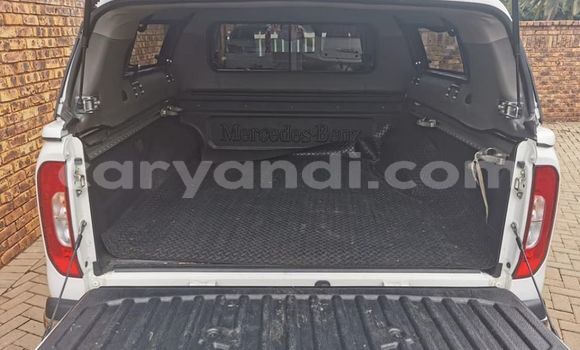 Acheter Occasion Voiture Mercedes-Benz GLC 250D Blanc à Choma, Du sud Acheter Occasion Voiture Mercedes-Benz GLC 250D Blanc à Choma, Du sud