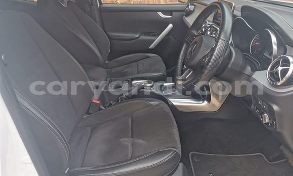 Acheter Occasion Voiture Mercedes-Benz GLC 250D Blanc à Choma, Du sud Acheter Occasion Voiture Mercedes-Benz GLC 250D Blanc à Choma, Du sud