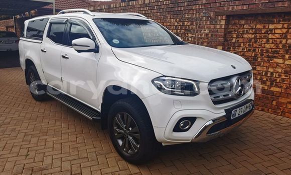 Acheter Occasion Voiture Mercedes-Benz GLC 250D Blanc à Choma, Du sud Acheter Occasion Voiture Mercedes-Benz GLC 250D Blanc à Choma, Du sud