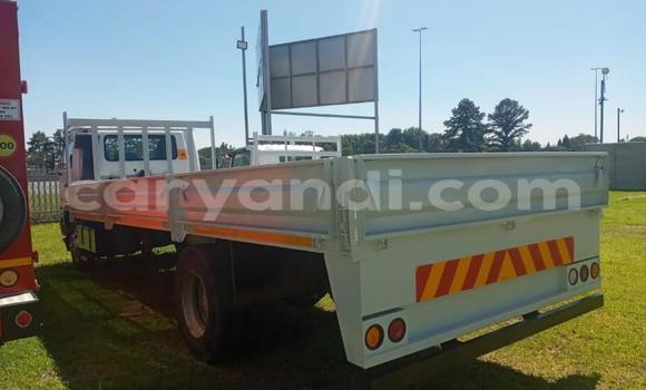 Acheter Occasion Utilitaire Nissan UD Blanc à Chinsali, Nord Acheter Occasion Utilitaire Nissan UD Blanc à Chinsali, Nord