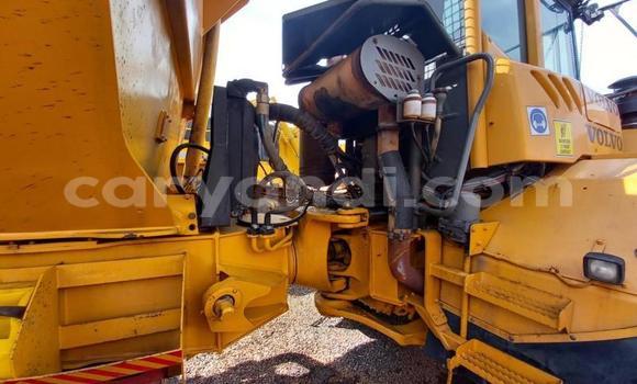 Acheter Occasion Utilitaire Volvo FL Autre à Chililabombwe, Copperbelt Acheter Occasion Utilitaire Volvo FL Autre à Chililabombwe, Copperbelt
