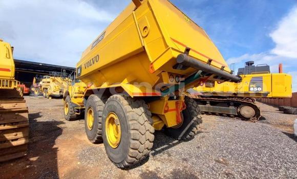 Acheter Occasion Utilitaire Volvo FL Autre à Chililabombwe, Copperbelt Acheter Occasion Utilitaire Volvo FL Autre à Chililabombwe, Copperbelt