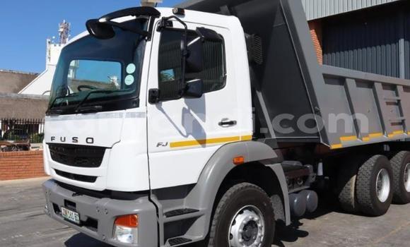 Buy Used Mitsubishi Fuso White Truck in Chilanga in Lusaka Buy Used Mitsubishi Fuso White Truck in Chilanga in Lusaka