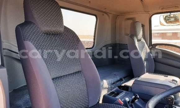 Acheter Occasion Utilitaire Isuzu FTR 850 Blanc à Lusaka, Zambie Acheter Occasion Utilitaire Isuzu FTR 850 Blanc à Lusaka, Zambie