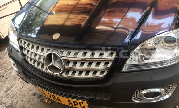 Buy Used Mercedes Viano Blue Car in Mufulira in Zambia