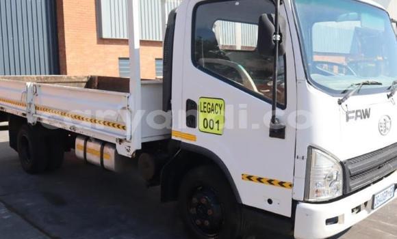 Buy Used DAF CF White Truck in Siavonga in Southern Buy Used DAF CF White Truck in Siavonga in Southern