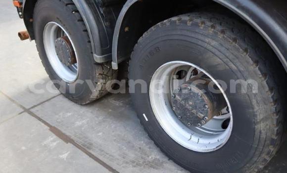 Tenga Tsaru Komatsu D31S Zvimwe Rori in Kaoma in Western Tenga Tsaru Komatsu D31S Zvimwe Rori in Kaoma in Western