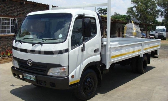 Buy Used Toyota Dyna White Truck in Lusaka in Zambia Buy Used Toyota Dyna White Truck in Lusaka in Zambia