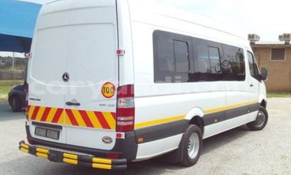 Acheter Occasion Utilitaire Mercedes–Benz Sprinter Blanc à Lusaka, Zambie Acheter Occasion Utilitaire Mercedes–Benz Sprinter Blanc à Lusaka, Zambie