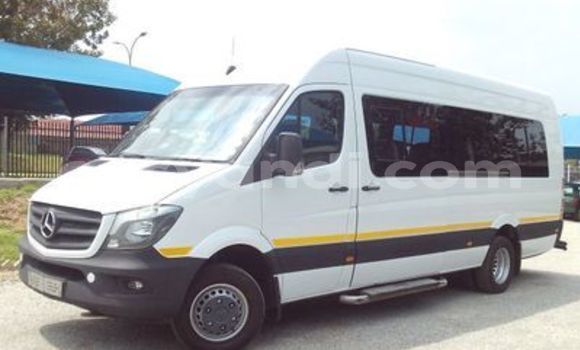 Acheter Occasion Utilitaire Mercedes–Benz Sprinter Blanc à Lusaka, Zambie Acheter Occasion Utilitaire Mercedes–Benz Sprinter Blanc à Lusaka, Zambie