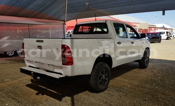 Buy Used Toyota Hilux White Car in Lusaka in Zambia Buy Used Toyota Hilux White Car in Lusaka in Zambia