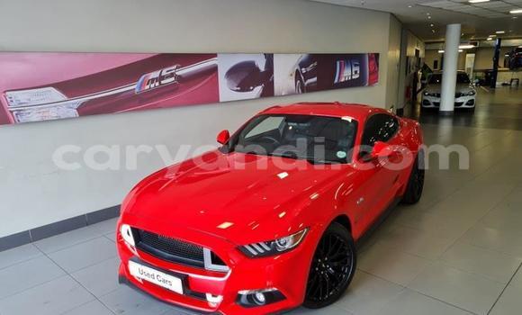 Acheter Occasion Voiture FORD MUSTANG Rouge à Lusaka, Zambie Acheter Occasion Voiture FORD MUSTANG Rouge à Lusaka, Zambie
