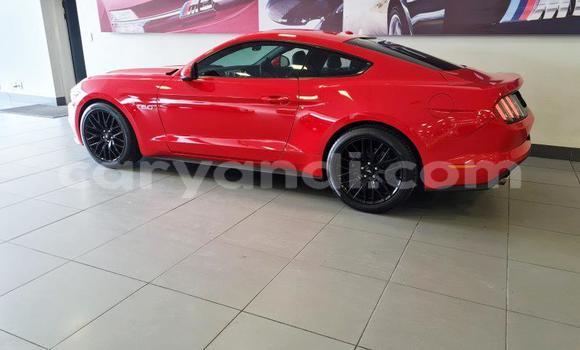 Acheter Occasion Voiture FORD MUSTANG Rouge à Lusaka, Zambie Acheter Occasion Voiture FORD MUSTANG Rouge à Lusaka, Zambie