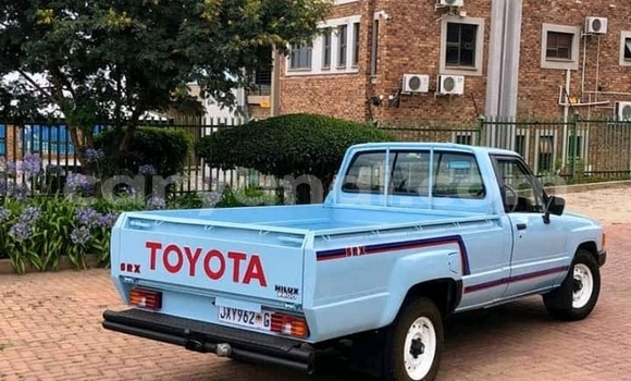 Acheter Occasion Voiture Toyota Hilux Bleu à Lusaka, Zambie Acheter Occasion Voiture Toyota Hilux Bleu à Lusaka, Zambie