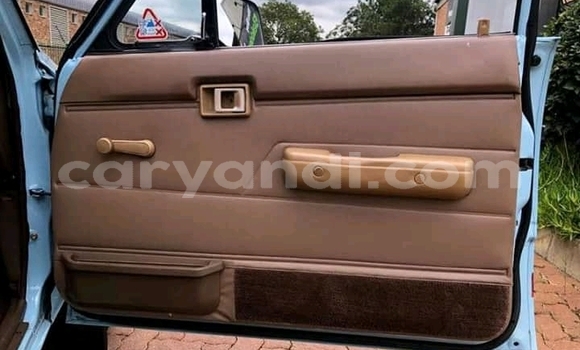 Acheter Occasion Voiture Toyota Hilux Bleu à Lusaka, Zambie Acheter Occasion Voiture Toyota Hilux Bleu à Lusaka, Zambie