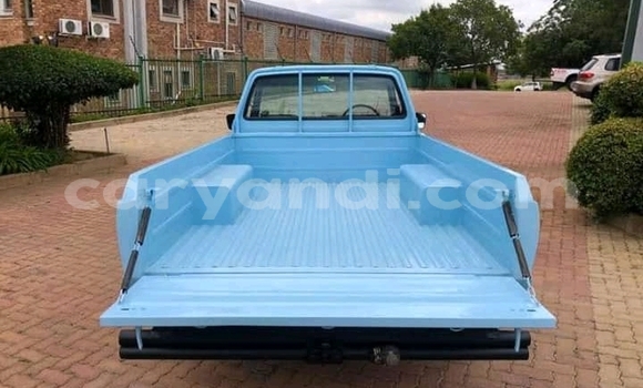 Acheter Occasion Voiture Toyota Hilux Bleu à Lusaka, Zambie Acheter Occasion Voiture Toyota Hilux Bleu à Lusaka, Zambie