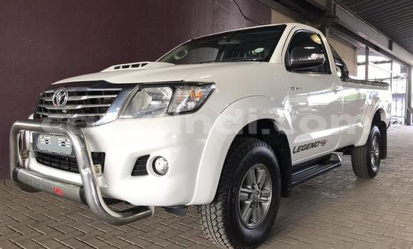 Acheter Occasion Voiture Toyota Hilux Blanc à Lusaka, Zambie Acheter Occasion Voiture Toyota Hilux Blanc à Lusaka, Zambie
