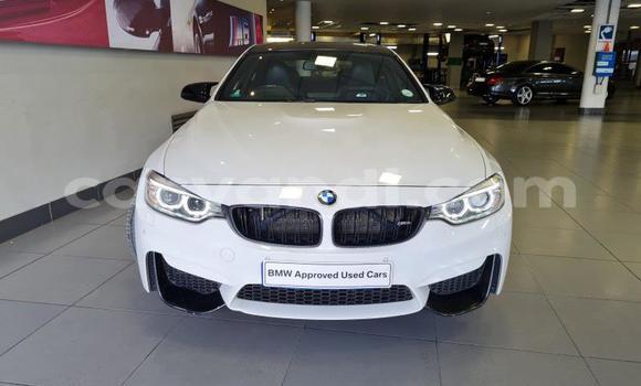 Acheter Occasion Voiture BMW M4 Blanc à Lusaka, Zambie Acheter Occasion Voiture BMW M4 Blanc à Lusaka, Zambie