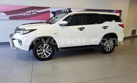 Buy Used Toyota Fortuner White Car in Lusaka in Zambia Buy Used Toyota Fortuner White Car in Lusaka in Zambia