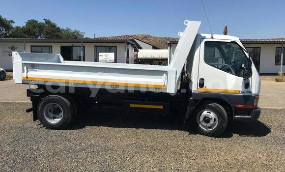 Buy Used Mitsubishi Canter White Truck in Lusaka in Zambia Buy Used Mitsubishi Canter White Truck in Lusaka in Zambia