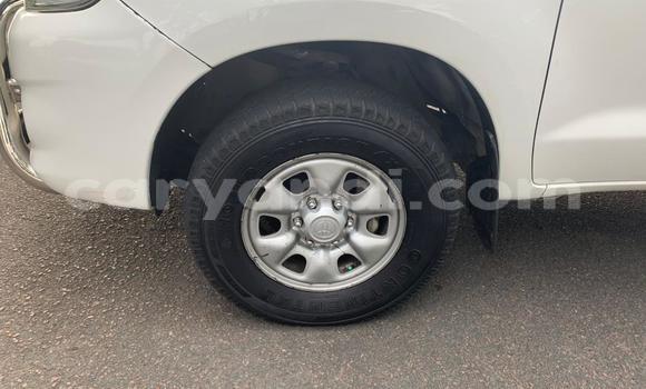 Buy Used Toyota Hilux White Car in Samfya in Luapala Buy Used Toyota Hilux White Car in Samfya in Luapala