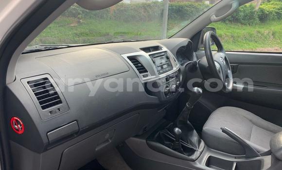 Buy Used Toyota Hilux White Car in Samfya in Luapala Buy Used Toyota Hilux White Car in Samfya in Luapala