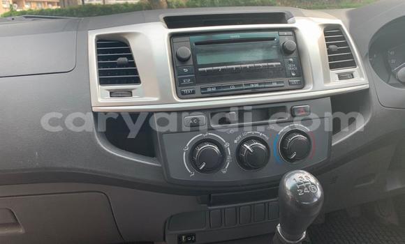 Buy Used Toyota Hilux White Car in Samfya in Luapala Buy Used Toyota Hilux White Car in Samfya in Luapala