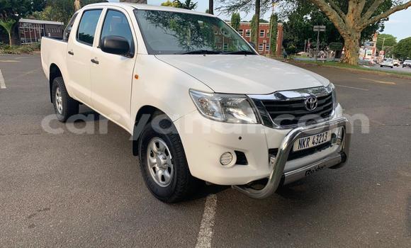 Buy Used Toyota Hilux White Car in Samfya in Luapala Buy Used Toyota Hilux White Car in Samfya in Luapala