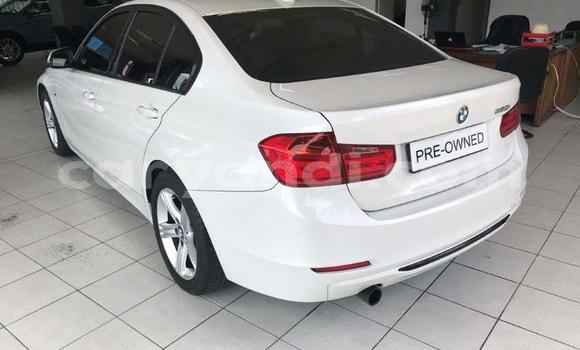 Acheter Occasion Voiture BMW 3–Series Blanc à Lusaka, Zambie Acheter Occasion Voiture BMW 3–Series Blanc à Lusaka, Zambie
