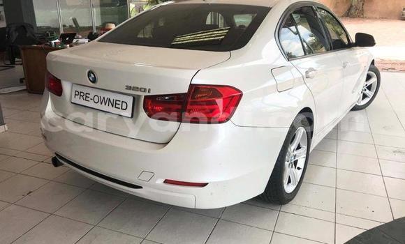 Acheter Occasion Voiture BMW 3–Series Blanc à Lusaka, Zambie Acheter Occasion Voiture BMW 3–Series Blanc à Lusaka, Zambie
